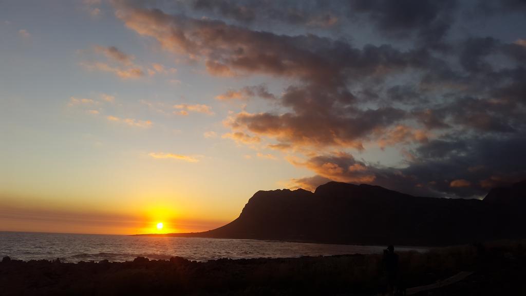 La Mer Seafront Selfcatering Accommodation Kleinmond Eksteriør bilde
